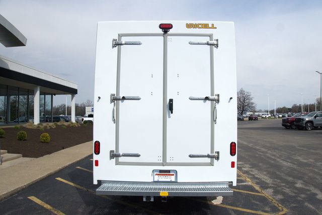 New 2025 GMC Savana 3500 w/ Power Convenience Package RWD image 6