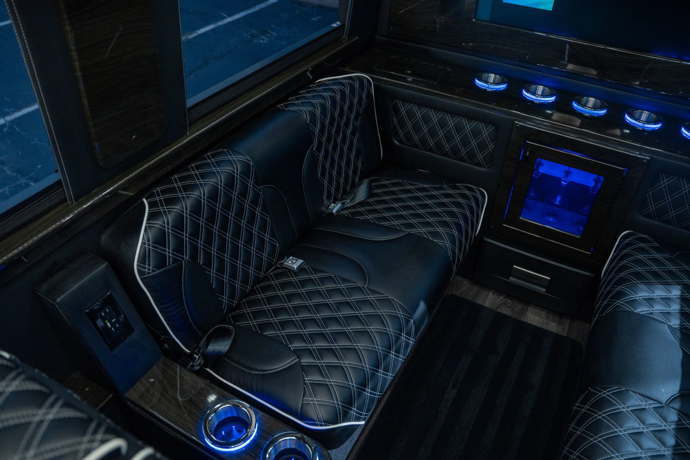 Used 2024 Mercedes-Benz Sprinter 3500 image 28