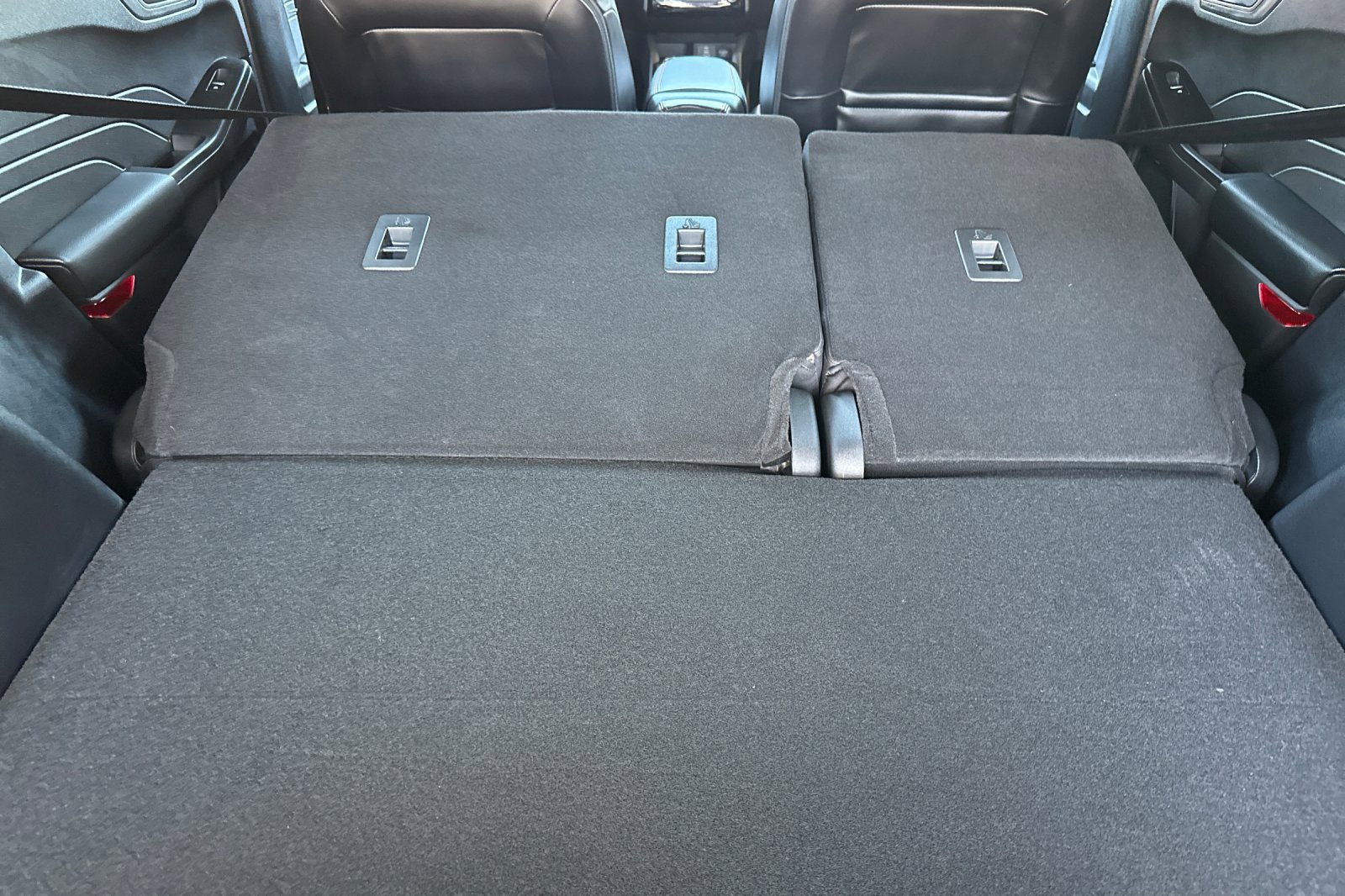 New 2025 Ford Escape ST-Line w/ Equipment Group 301A image 15