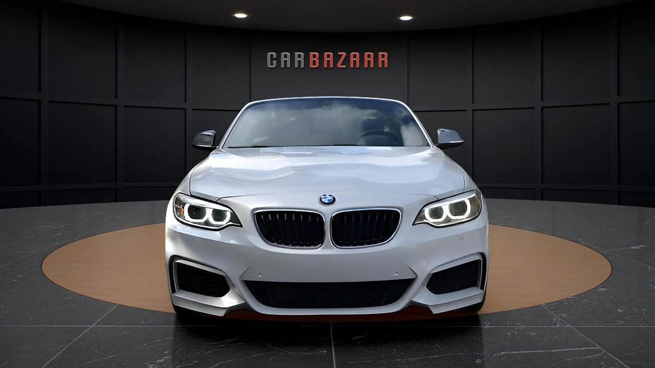 Used 2015 BMW M235i Convertible image 4