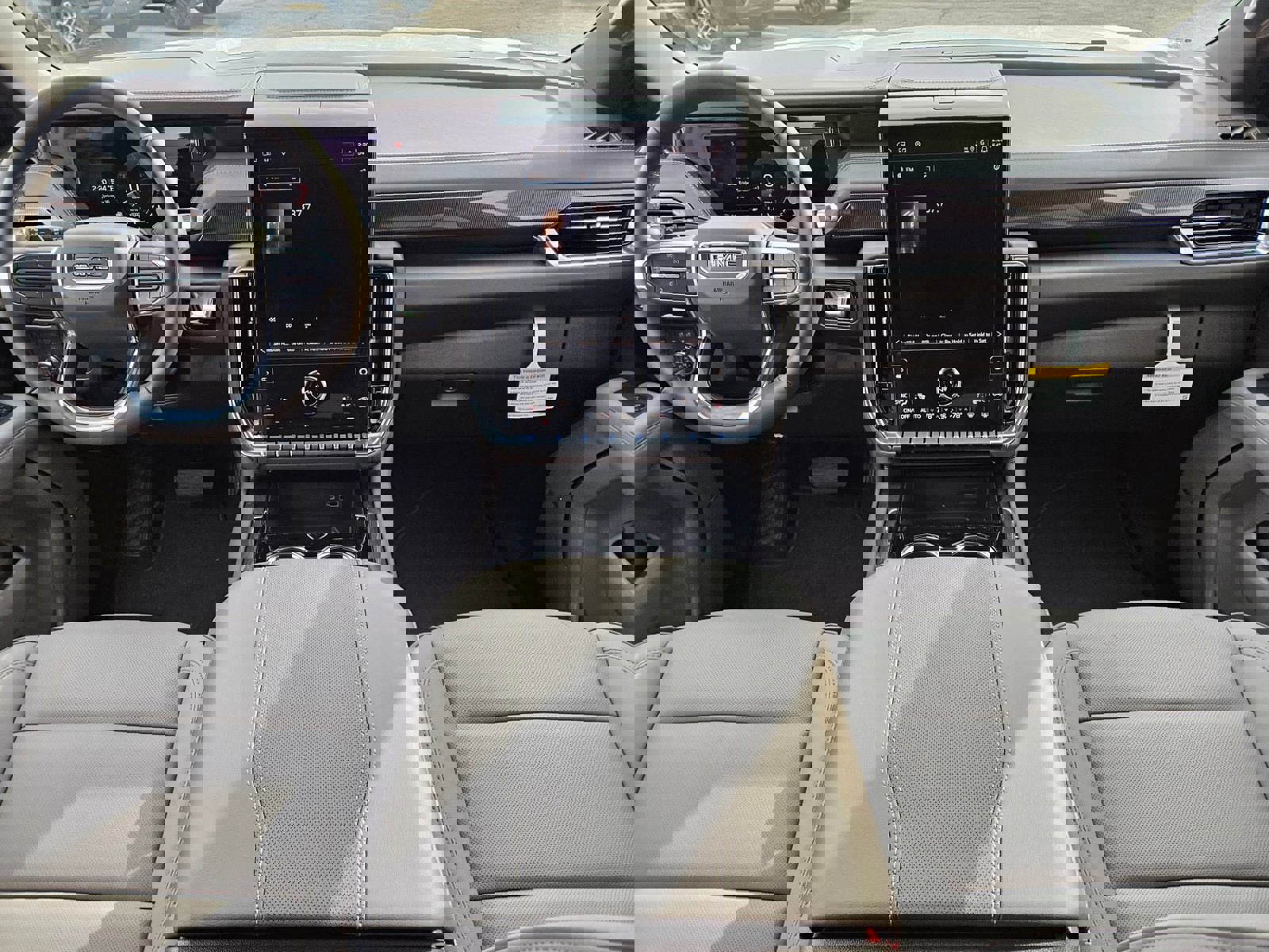 New 2026 GMC Yukon XL Elevation image 25