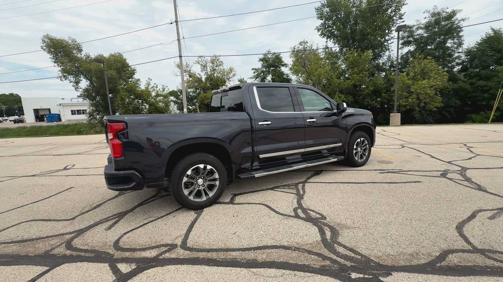 Certified 2024 Chevrolet Silverado 1500 High Country AWD/4WD image 8