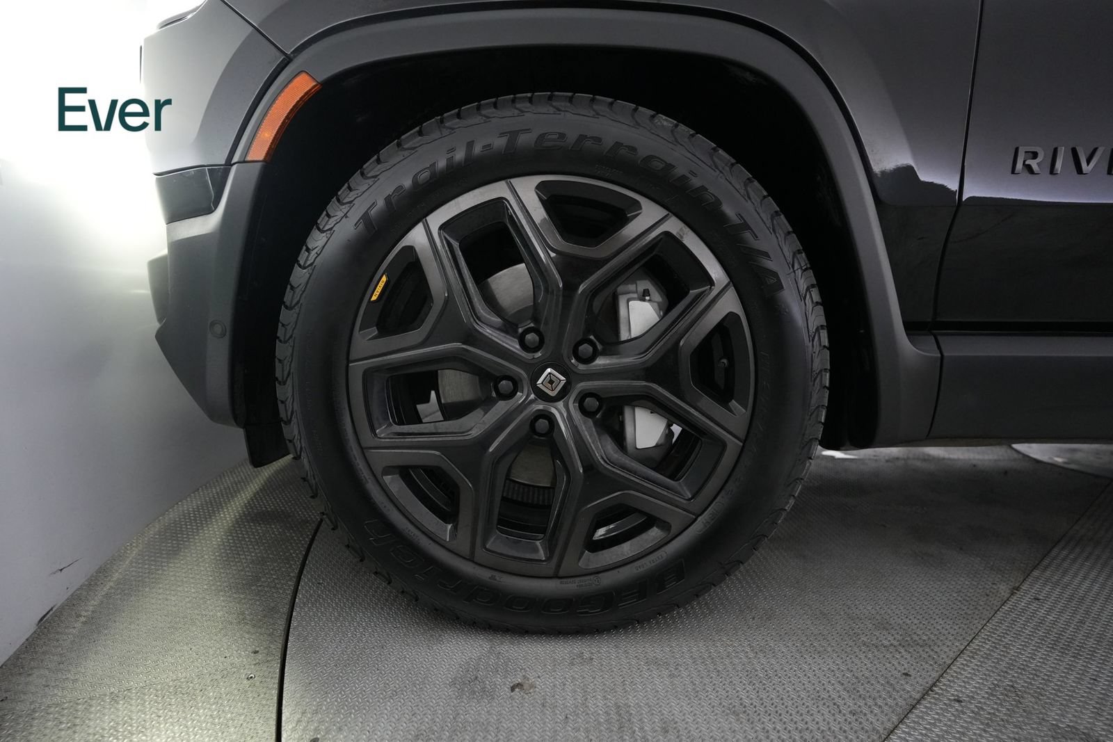 Used 2026 Rivian R1T Adventure AWD/4WD image 19