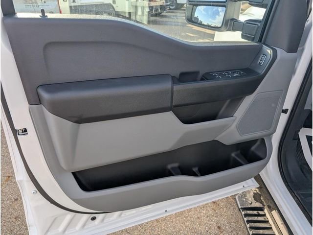 New 2026 Ford F250 XL w/ XL Chrome Package image 16