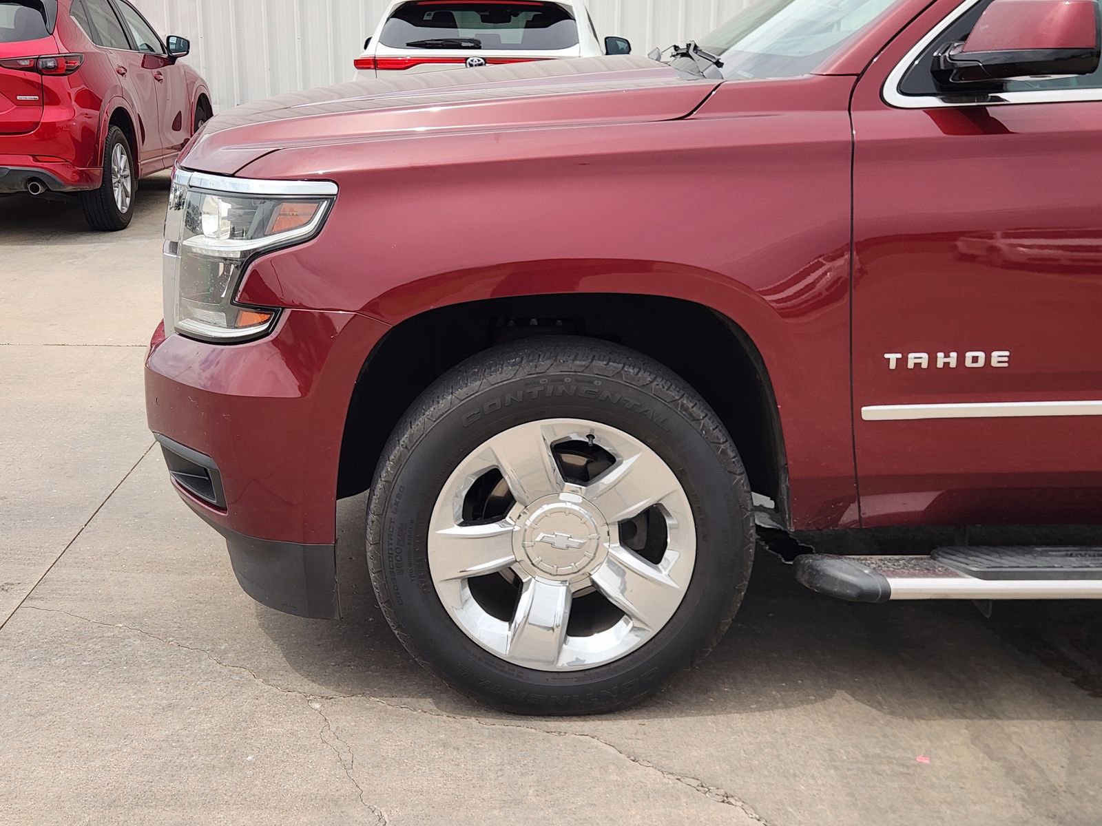Used 2019 Chevrolet Tahoe LT w/ LT Signature Package AWD/4WD image 9