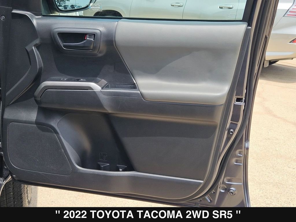 Used 2022 Toyota Tacoma SR5 RWD image 29