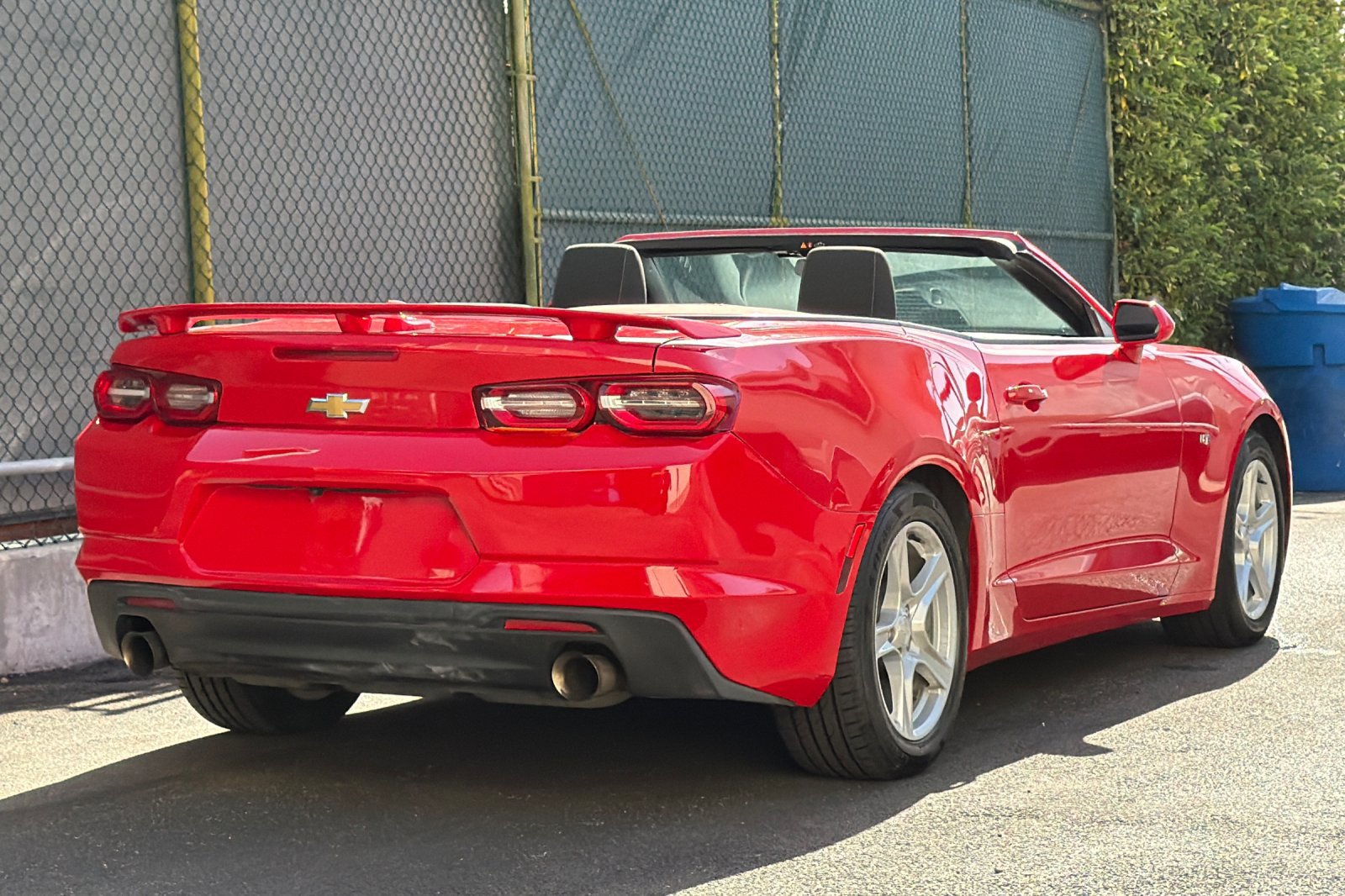 Used 2023 Chevrolet Camaro LT RWD image 4