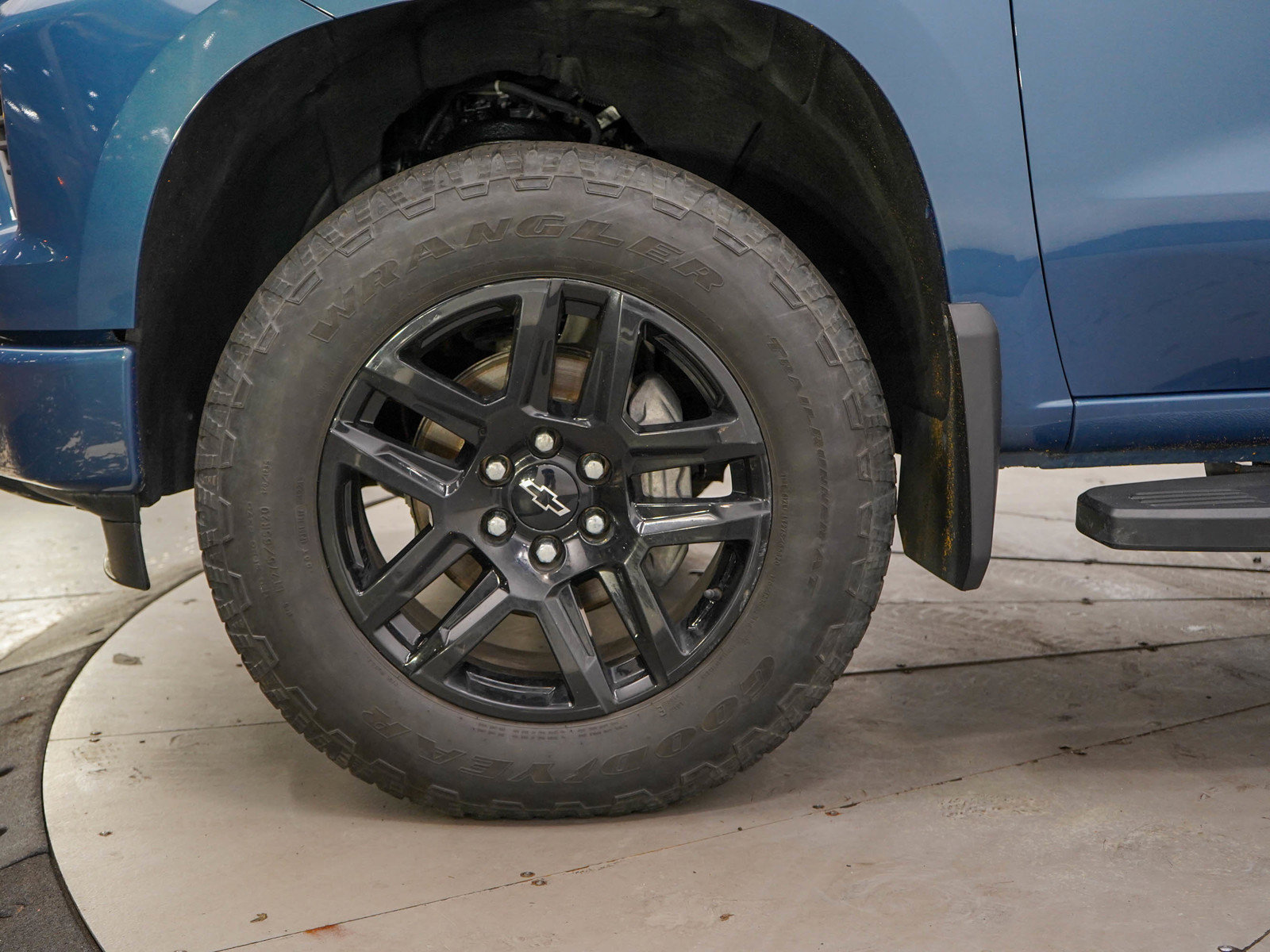Used 2024 Chevrolet Silverado 1500 RST w/ Convenience Package II AWD/4WD image 27