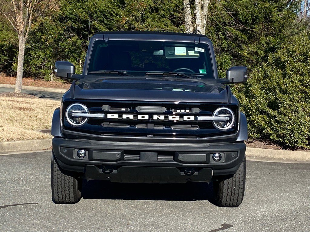 Used 2024 Ford Bronco Outer Banks image 5