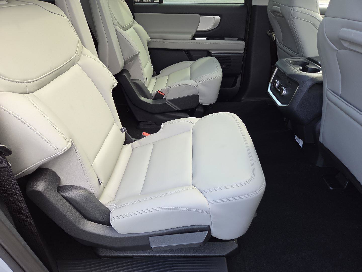 New 2027 Ford Expedition Max Active AWD/4WD image 23