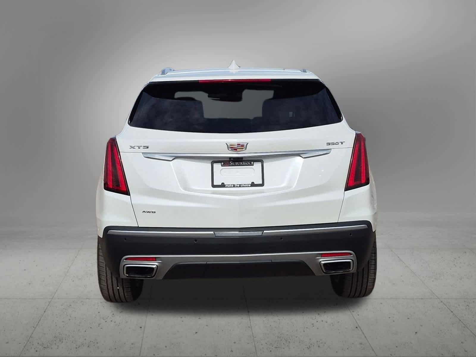 Used 2024 Cadillac XT5 Premium Luxury w/ Technology Package AWD/4WD image 5