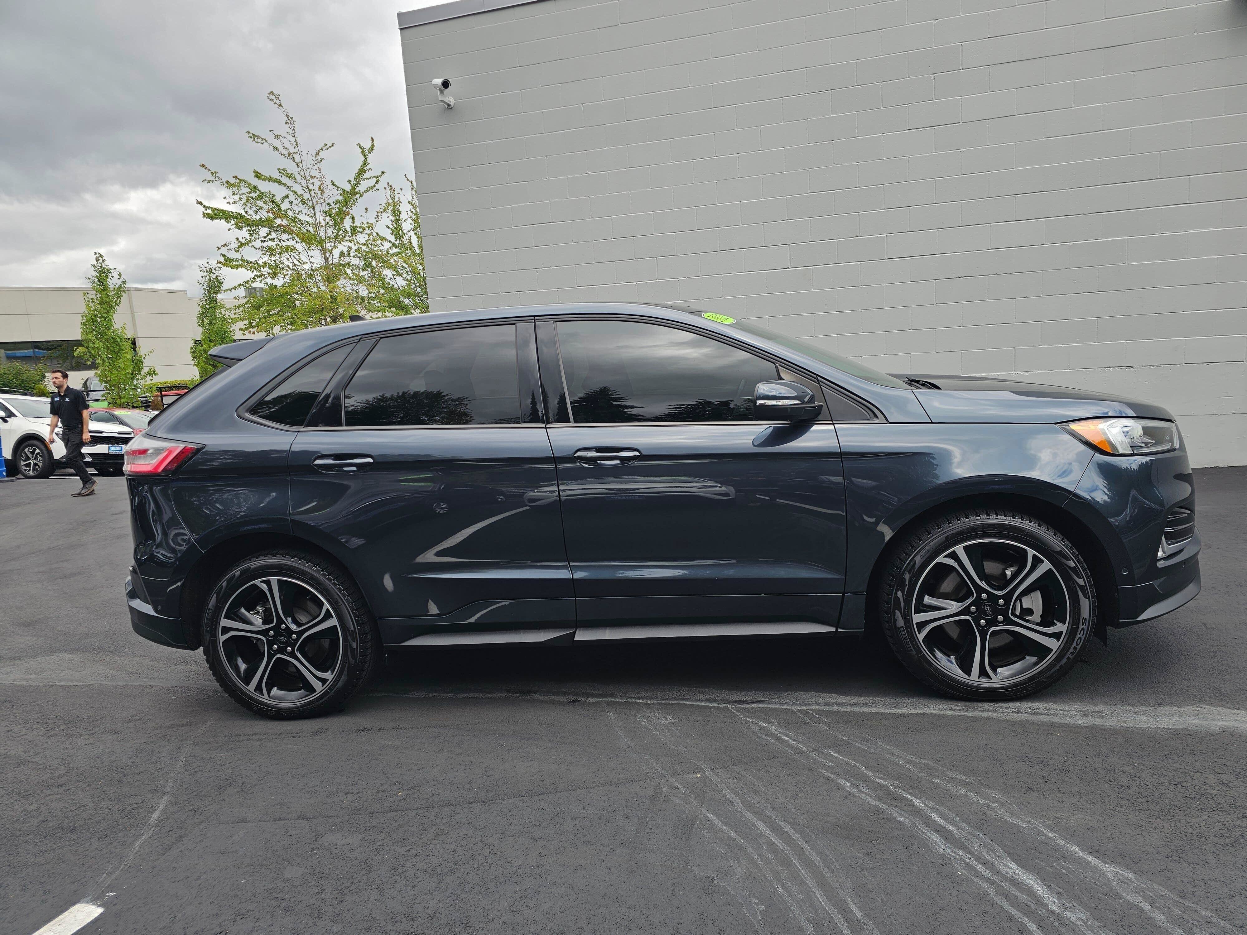 Used 2022 Ford Edge ST w/ Equipment Group 401A AWD/4WD image 8