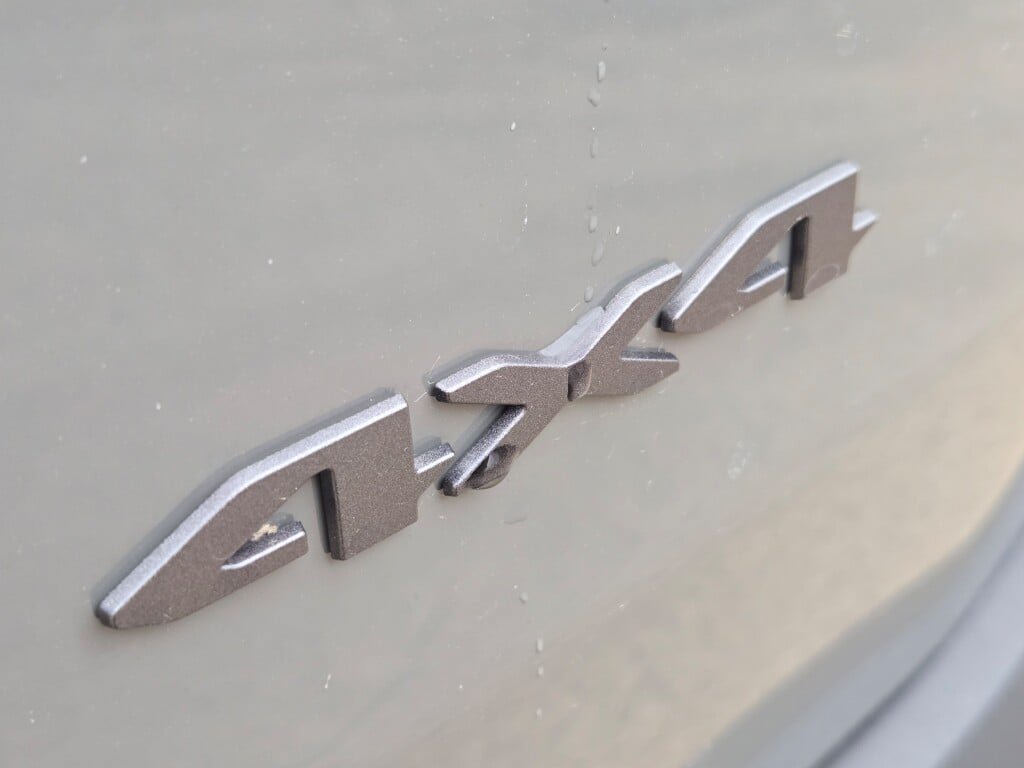 New 2026 Jeep Cherokee Overland AWD/4WD image 19