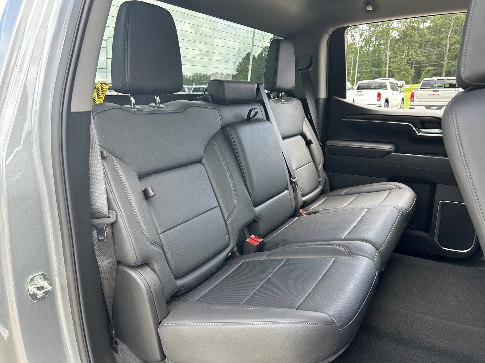 Used 2025 GMC Sierra 1500 SLT w/ SLT Premium Package AWD/4WD image 20