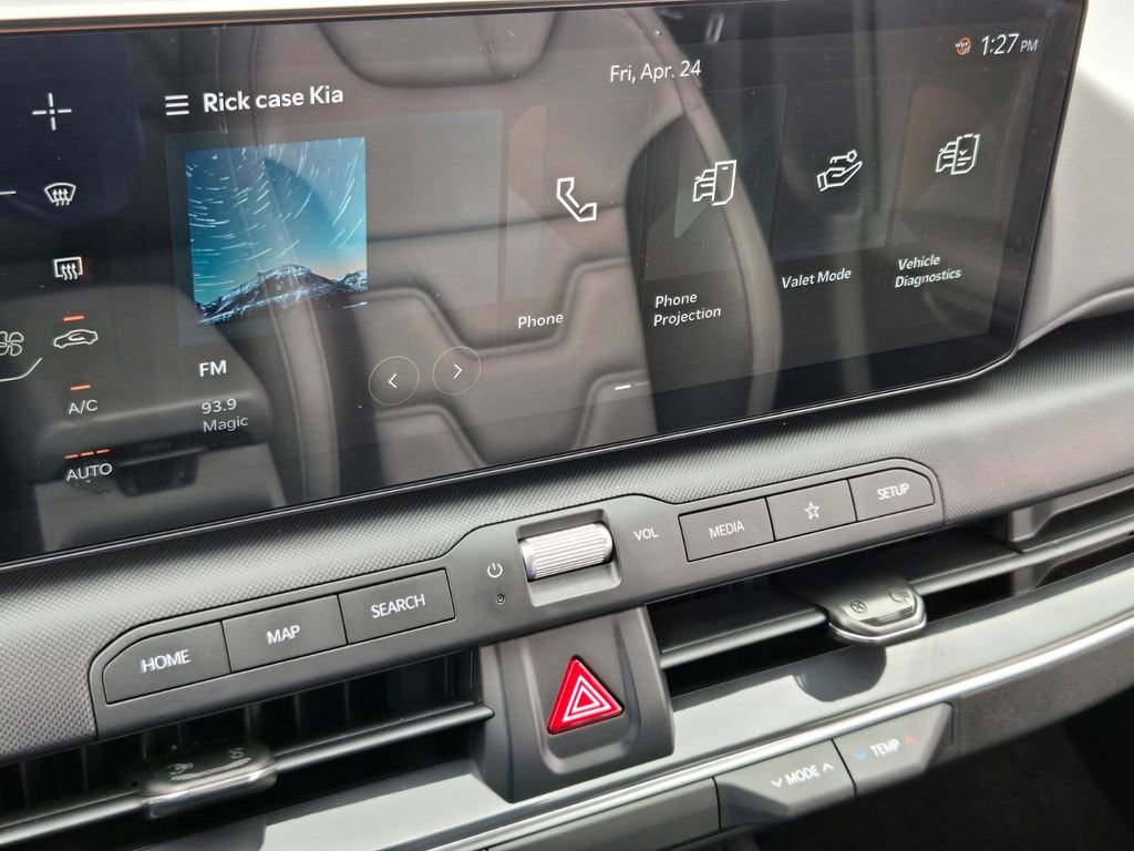 New 2025 Kia K4 GT-Line Turbo FWD image 9