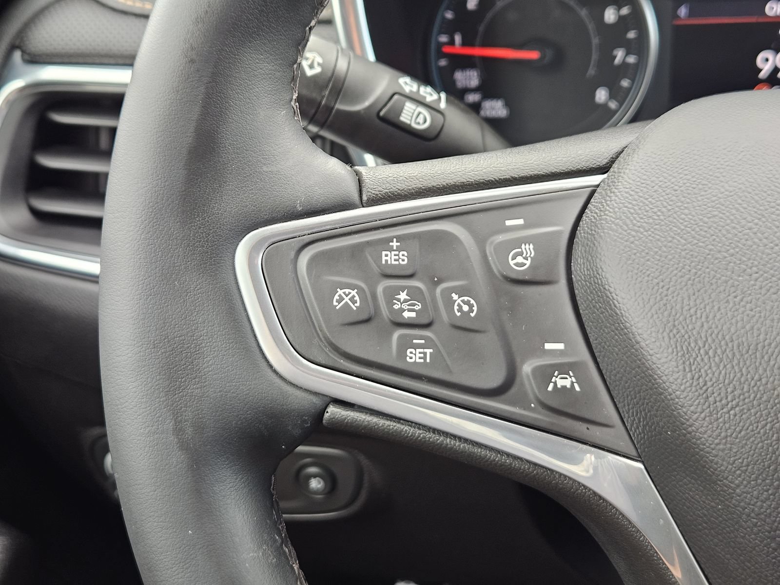 Certified 2023 Chevrolet Equinox Premier FWD image 25