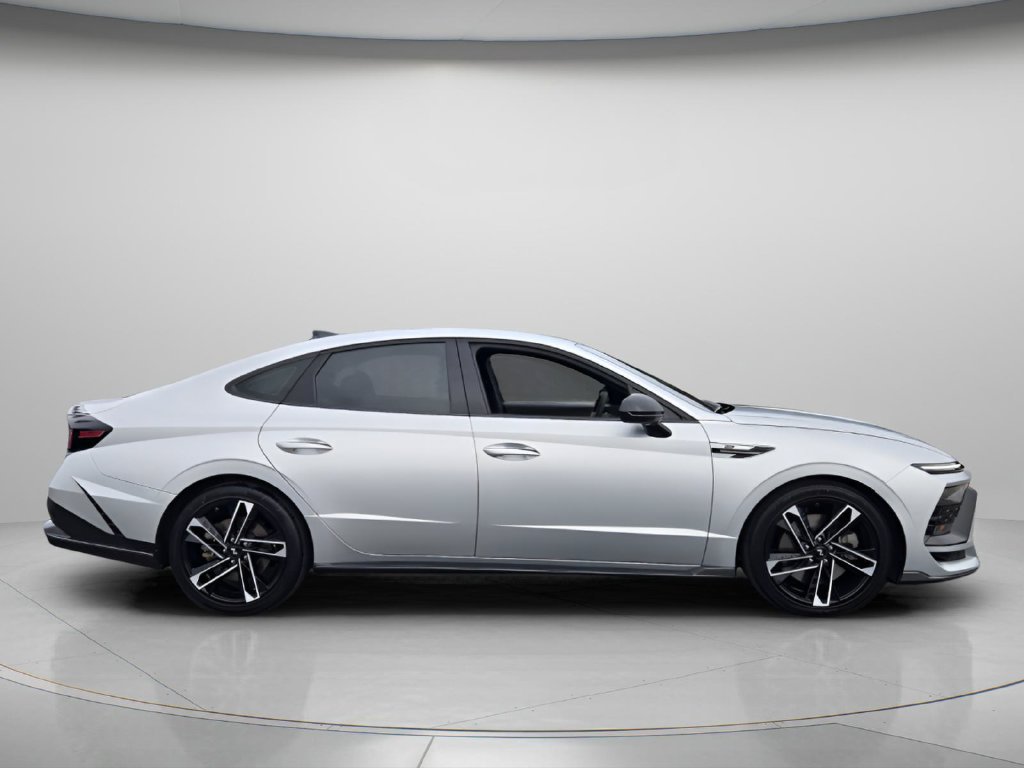 Certified 2025 Hyundai Sonata N Line FWD image 4