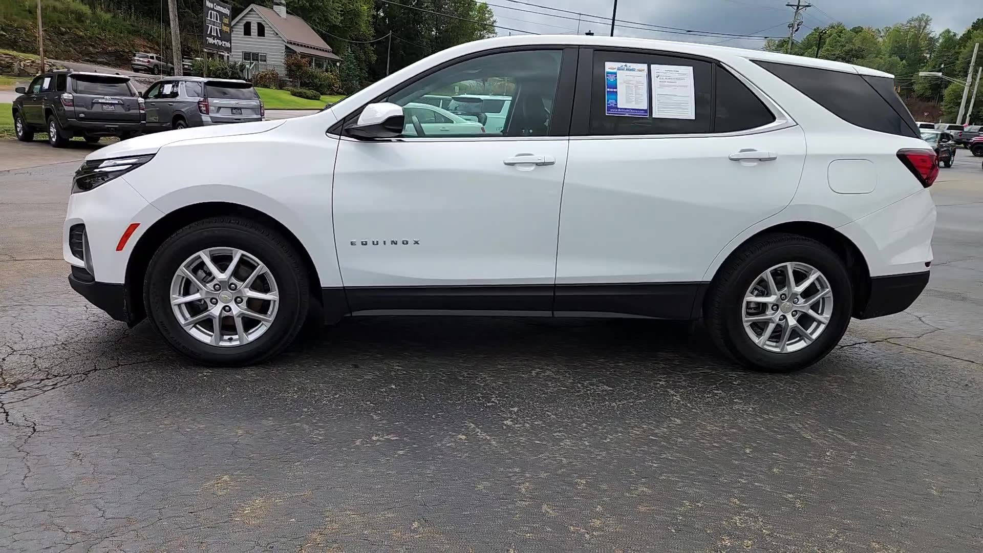 Used 2024 Chevrolet Equinox LT image 16