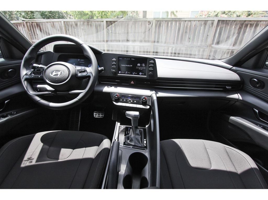Certified 2026 Hyundai Elantra Sport w/ Cargo Package FWD image 10