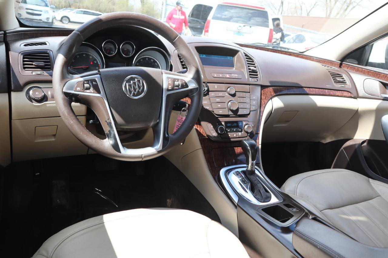 Used 2012 Buick Regal Leather FWD image 16