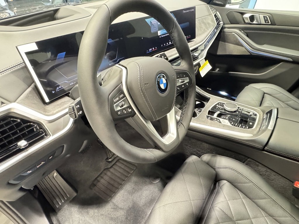 Used 2026 BMW X5 xDrive50e w/ Climate Comfort Package image 14