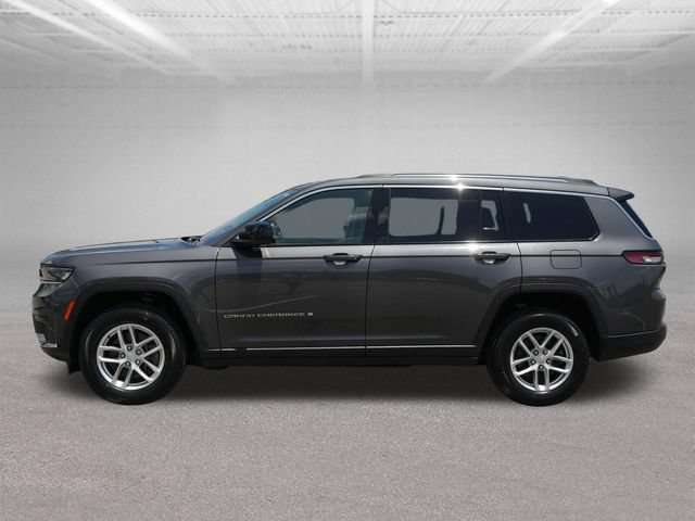 Used 2022 Jeep Grand Cherokee L Laredo w/ Luxury Tech Group I AWD/4WD image 4
