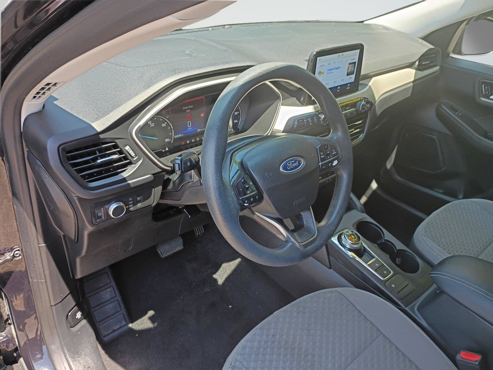 Used 2021 Ford Escape SE w/ SE Sport Appearance Package AWD/4WD image 11