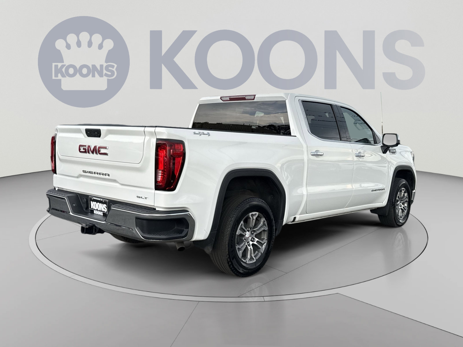 Used 2025 GMC Sierra 1500 SLT AWD/4WD image 7
