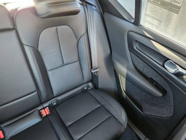 New 2026 Volvo XC40 B5 Core AWD/4WD image 15