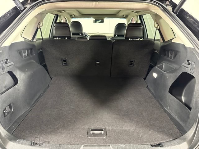 Used 2019 Ford Edge SEL w/ Equipment Group 201A AWD/4WD image 32