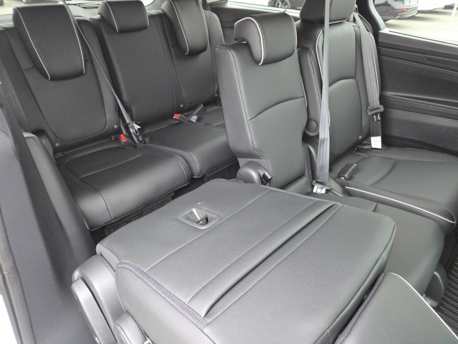 New 2026 Honda Odyssey Elite image 24