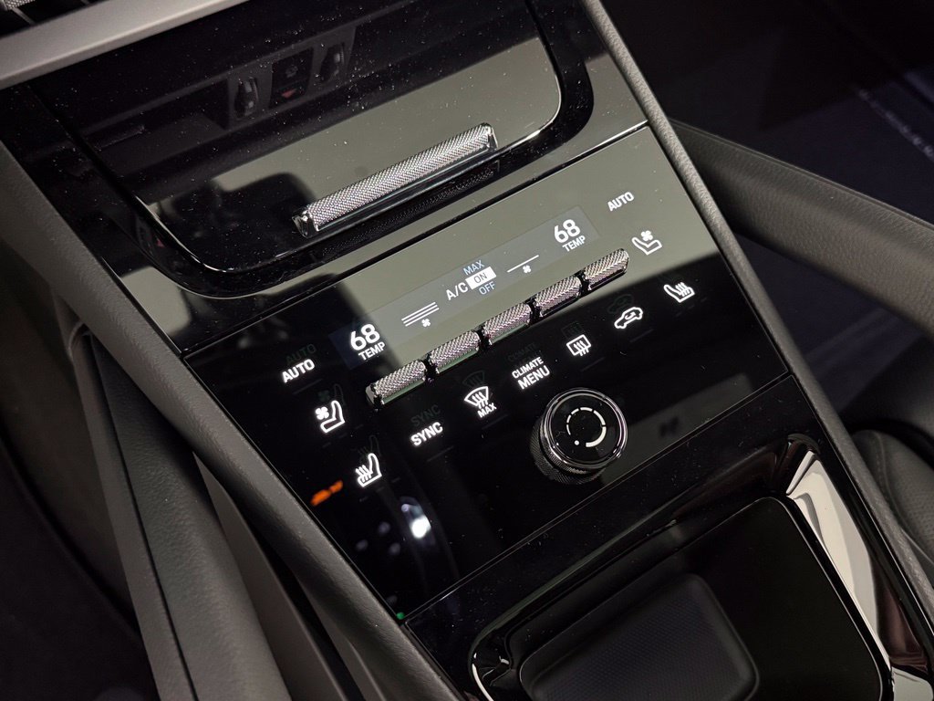 New 2026 Porsche Cayenne AWD/4WD image 31