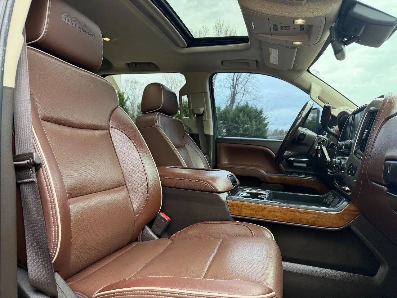 Used 2018 Chevrolet Silverado 2500 High Country w/ Duramax Plus Package image 19