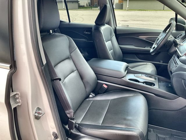 Certified 2025 Honda Ridgeline RTL image 33