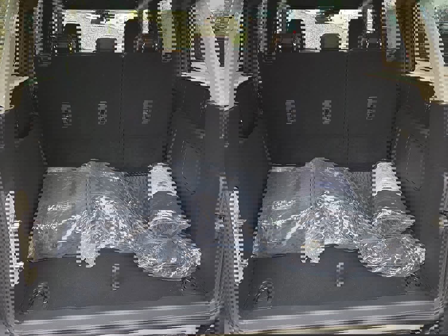 New 2025 Ford Bronco Badlands image 14