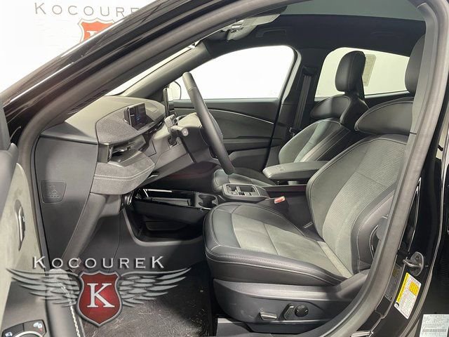 New 2025 Ford Mustang Mach-E GT image 11