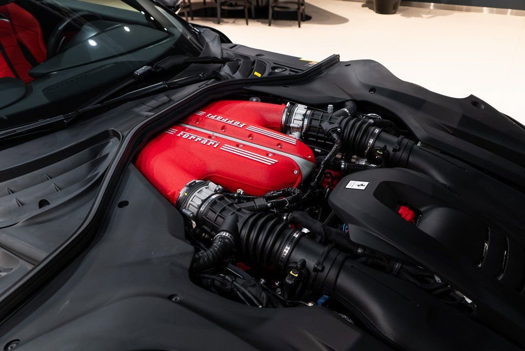 Used 2025 Ferrari 12Cilindri image 21