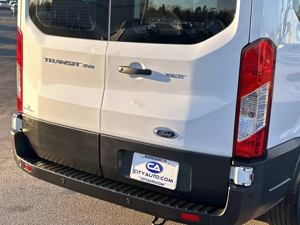 Used 2023 Ford Transit 350 XLT image 12