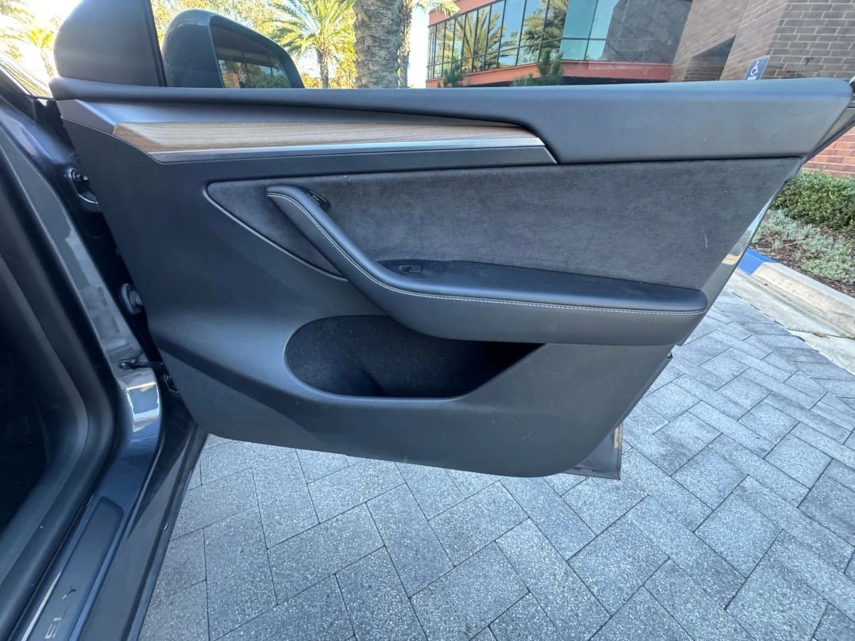Used 2024 Tesla Model Y Performance AWD/4WD image 29