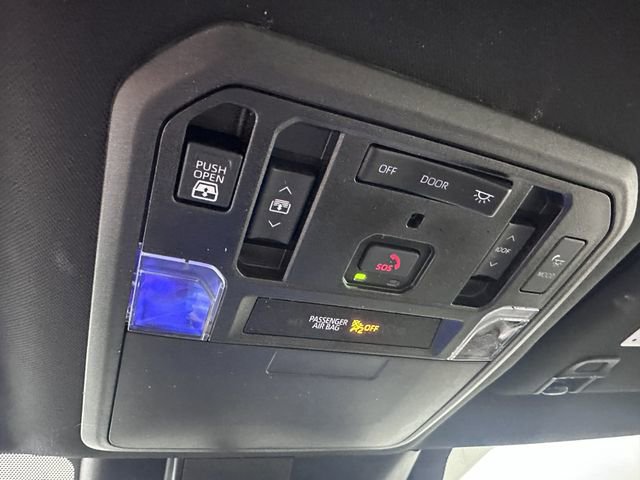 Used 2022 Toyota Tundra Capstone AWD/4WD image 32