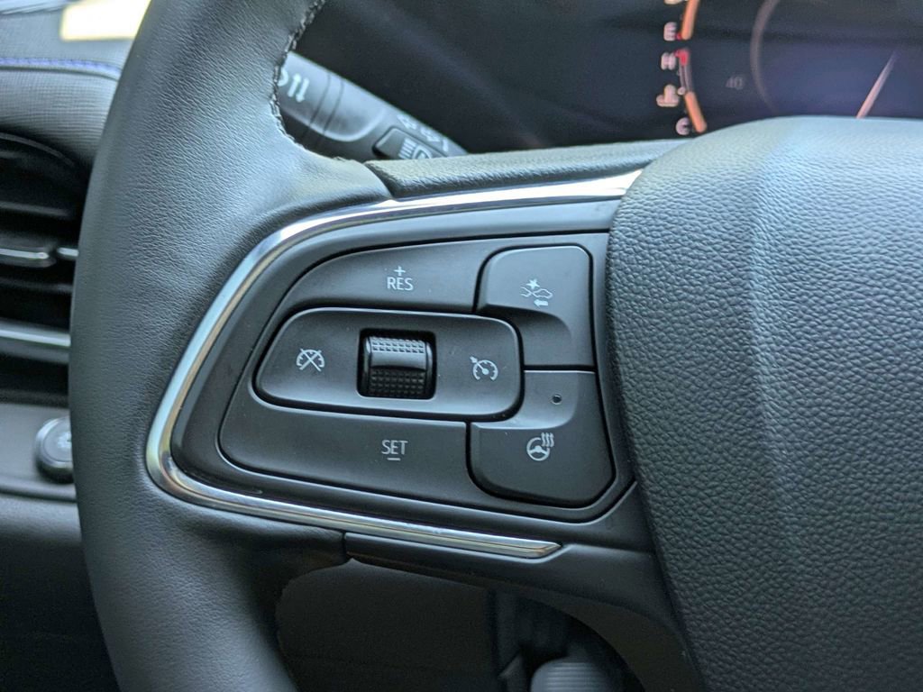 Used 2024 Buick Envista Sport Touring w/ Convenience I Package FWD image 25