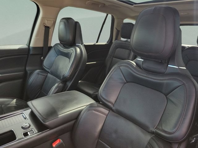 Used 2020 Lincoln Aviator Reserve w/ Equipment Group 202A AWD/4WD image 19