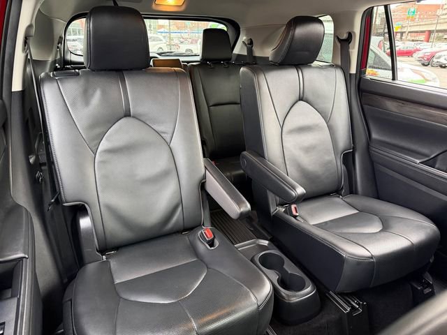 Certified 2021 Toyota Highlander Limited image 33