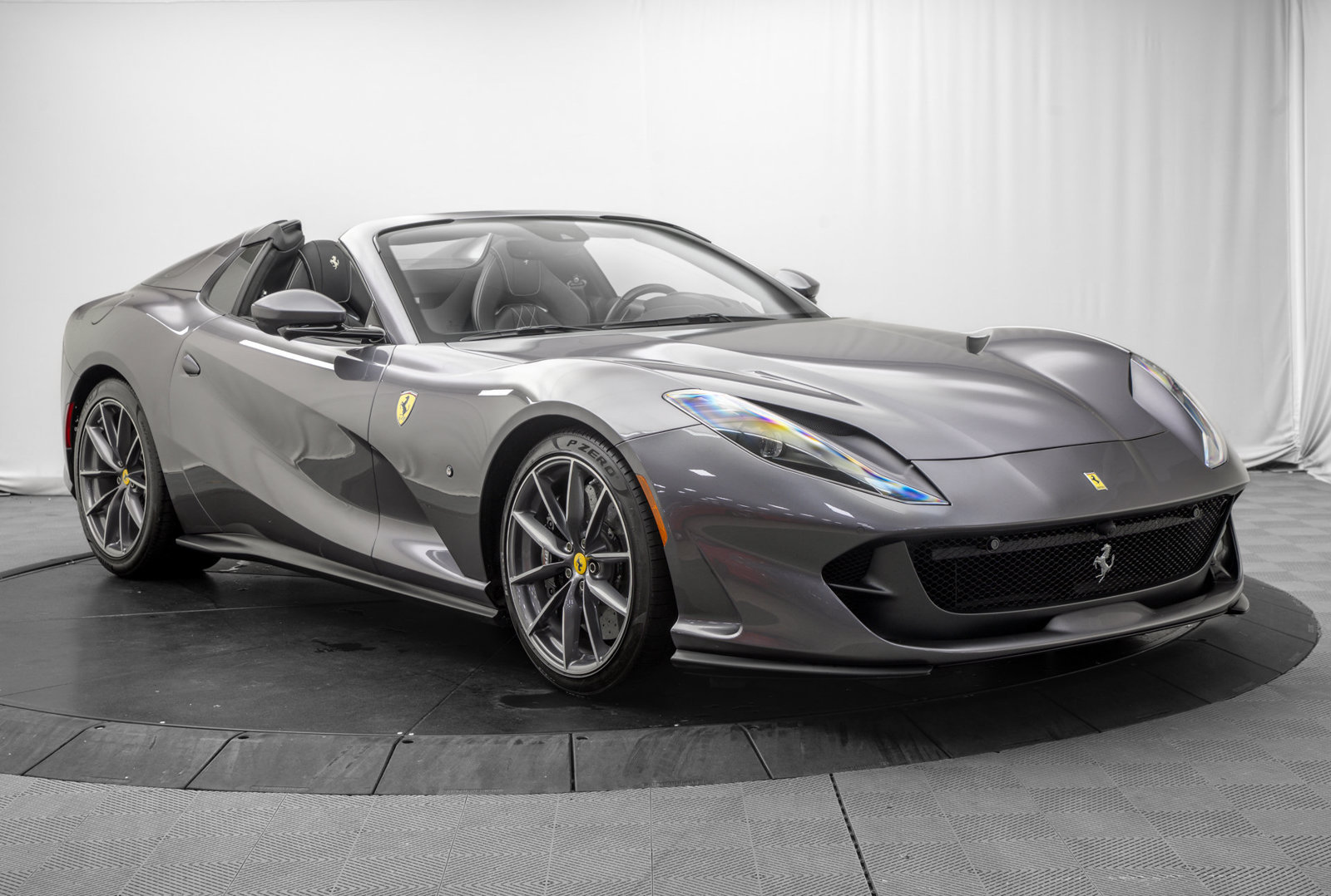 Used 2022 Ferrari 812 GTS RWD image 17