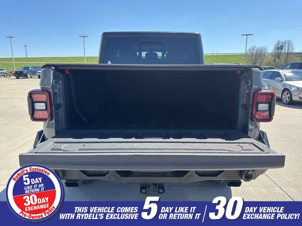 Used 2021 Jeep Gladiator Willys AWD/4WD image 32