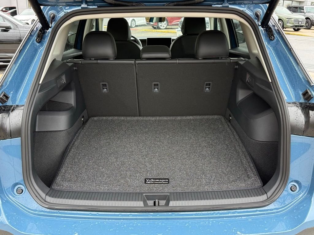New 2026 Volkswagen Tiguan SE AWD/4WD image 17