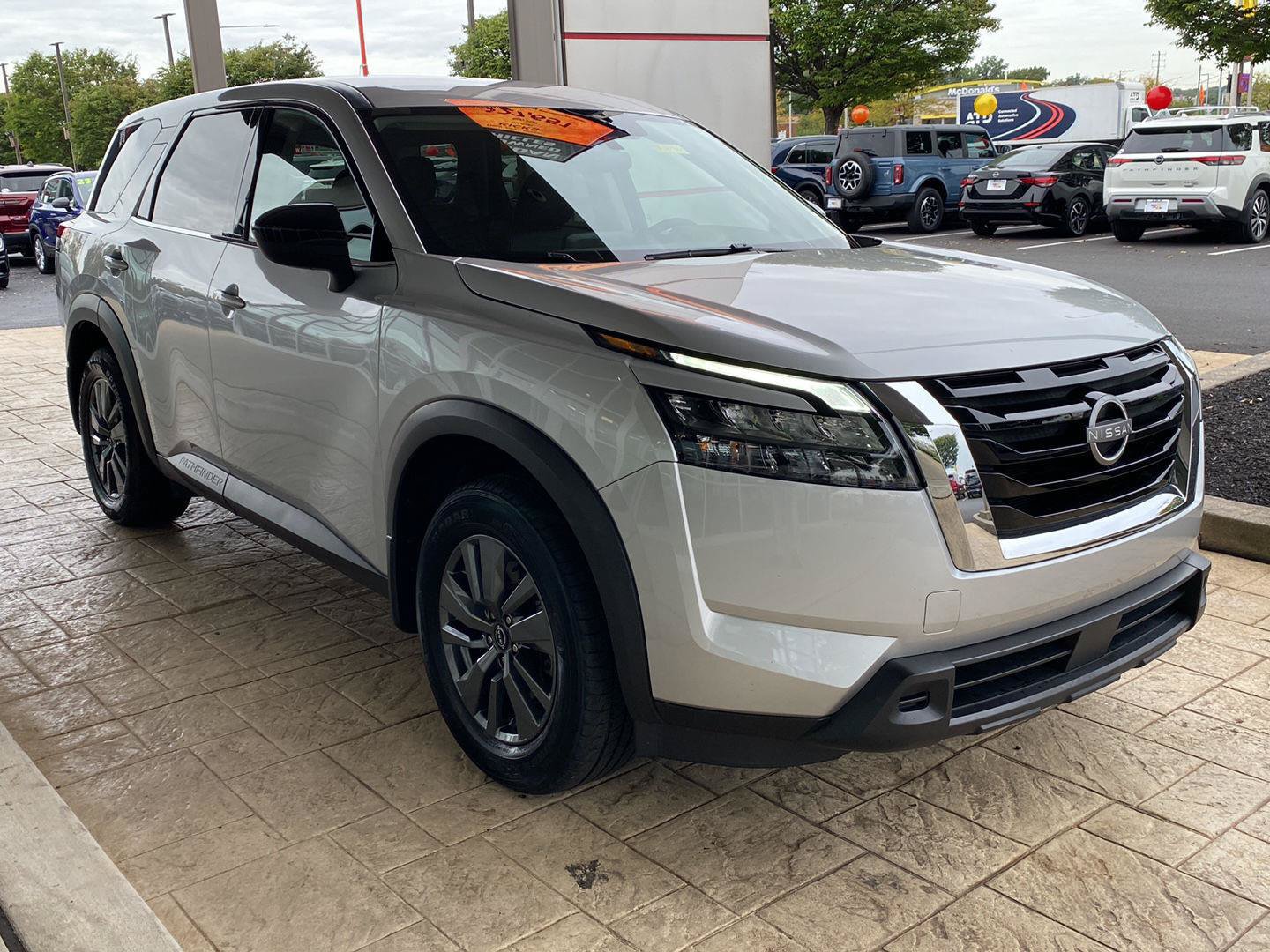 Used 2024 Nissan Pathfinder S w/ Cargo Package AWD/4WD image 4