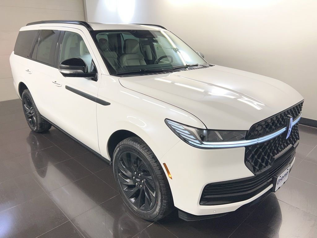 New 2026 Lincoln Navigator Reserve w/ Jet Appearance Package image 1