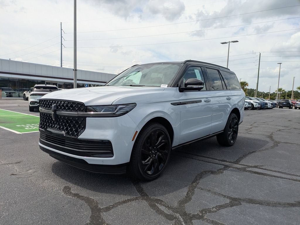 New 2026 Lincoln Navigator Black Label AWD/4WD image 8