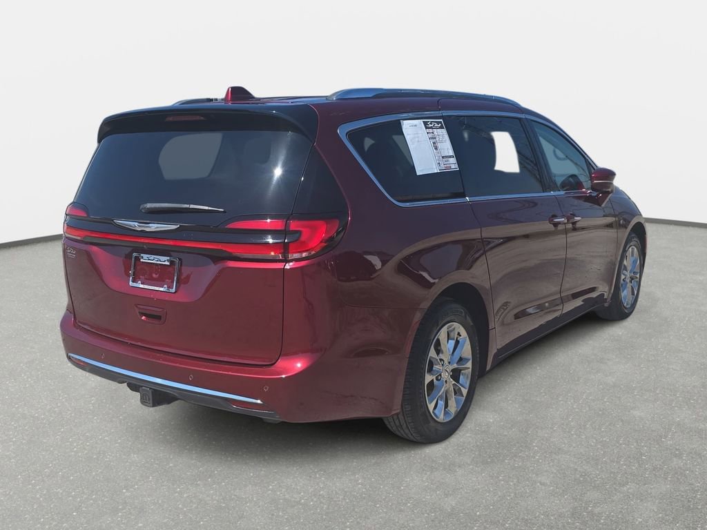 Used 2021 Chrysler Pacifica Touring-L w/ Premium & Safety Sphere Group image 5